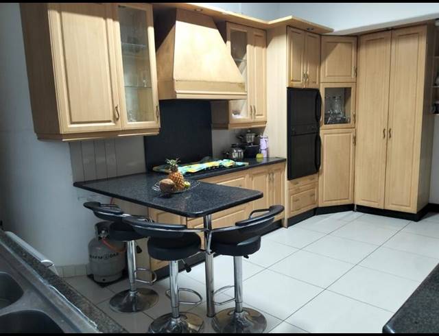 3 BEDROOM HOUSE FOR SALE IN GLEN MARAIS